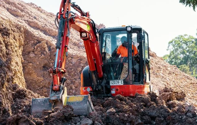Why, How, and What: The Professional Guide to Excavator Hire in Sydney